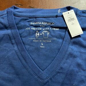 Banana Republic eco wash v-neck tee
